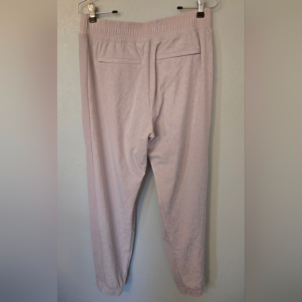 Athleta | Beige Leopard Brooklyn Textured Athletic Jogger Pants Size 6 - Picture 6 of 13